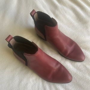 Madewell Kathleen lugsole red boot  size 8.5